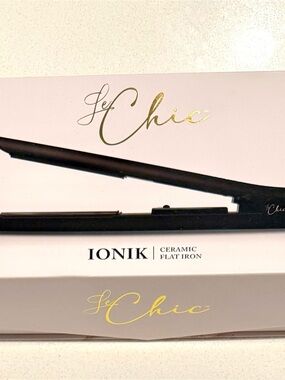 chic Ceramic Ionik Flat Iron - Black
